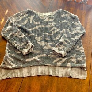Vintage Havana sweater camo size medium women